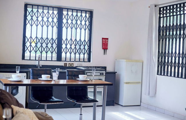 Beautiful one bed Apartment in Tema, Community 6 - Photo 10