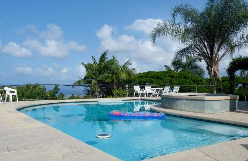 Affordable Luxury on One Acre - Foto 27