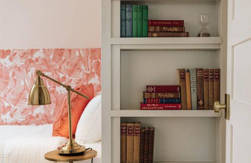 Luxe Victorian Retreat • Walk to Downtown - Foto 42