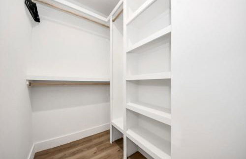 NEW! The Brandōn - Upscale Manor - Garage - Near Medical Center & NRG - Foto 26