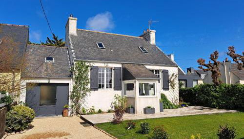 Holiday Home in Guisseny Near the Beach - Photo 2