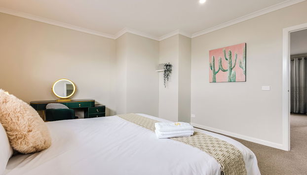 StayAU Spacious 6BR House Pool Table - Foto 5, Habitación