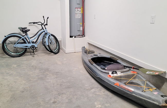 New Home 3br/2.5br w/ Kayak Access Sleeps 9 - Foto 49