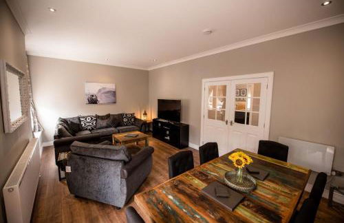 The Townhouse - Photo 1