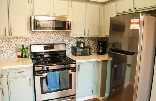 Large Pool & Patio Cozy Single Story Family House - Foto 14