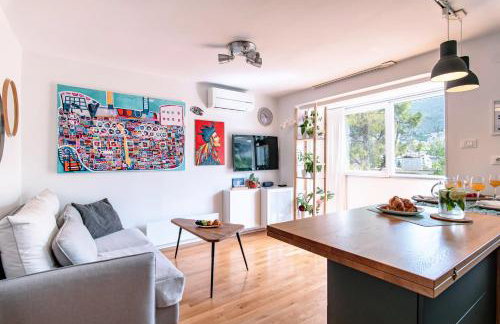 The Base - Bright 2BR, Near Old Town, Walk to Beach - Foto 2