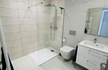 Villa Climatisée avec Piscine partagée , Terrasse et Parking - Foto 27