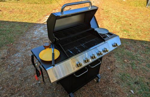 Kitchen, Laundry & Fenced Yard - Foto 26