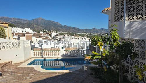Private Beach Villa for 6 with Seaview, Pool & big Sun Terrace - Foto 5