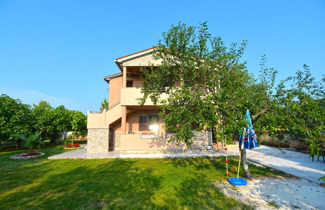 Apartment 1665 - Photo 35