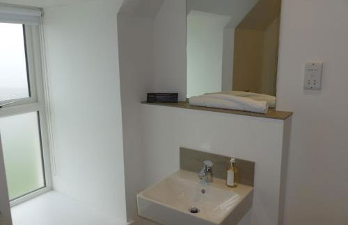 Jog 1 Bed Ensuite by Together Travel - Photo 10