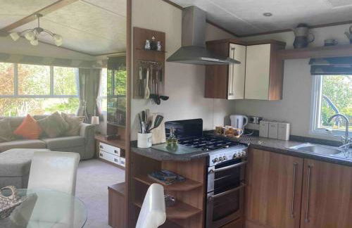 2 bedroom chalet in Chwilog on the Llyn Peninsula - Photo 5