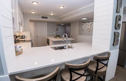 Total Remodel - 3BR-3BA Corner Beachfront - Winter Snowbirds Welcome! - Foto 24