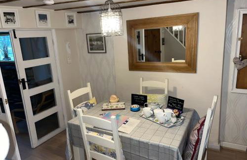 Lavender Cottage, Grade 2 Listed Period Stone Built Cottage In Pickering, North Yorkshire - Photo 13