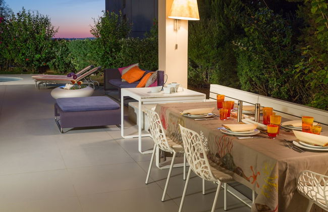 Luxurious Villa Philoxenia - Photo 16