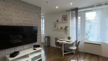 Le 2 - Très Beau T3 1er étage tout confort, neuf, Mulhouse centre - stationnement gratuit - Foto 2