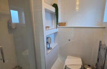 Bright and Spacious Blackwood Home 4 Bedroom Sleeps 8 - Foto 17