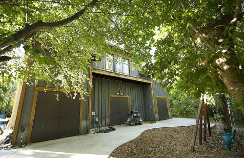 Stately and Unique Cabin Rental with a Wood-Burning Stove near Logan, Utah - Foto 6