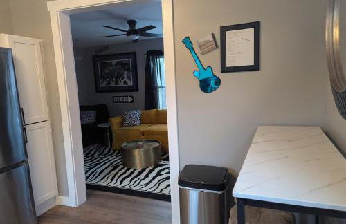 Meet Virginia less than 1 mile from casino and downtown - Photo 10