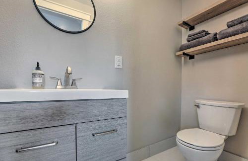 Family-Friendly Redmond Getaway Walk to Dtwn - Photo 1