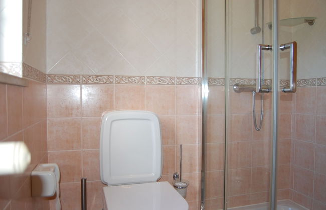 Charming 3-bedroom Villa With Wifi and Central Heating in Beautiful Santa Bárbar - Foto 23