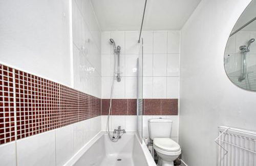 Central Nottingham 3 bed house with Driveway - Foto 15