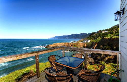 Exquisite Oceanview! by OceanviewHotTubs Oceanfront! Shelter Cove, CA Tesla EV station - Foto 34