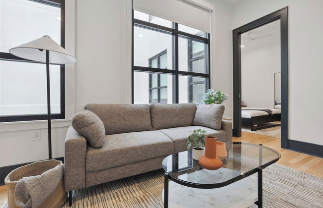 Roami at 714 Canal - Photo 38