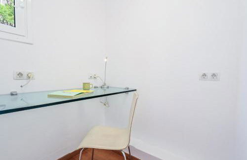 Bright 2BR in Clot Desk Fiber Wi-Fi - Foto 9