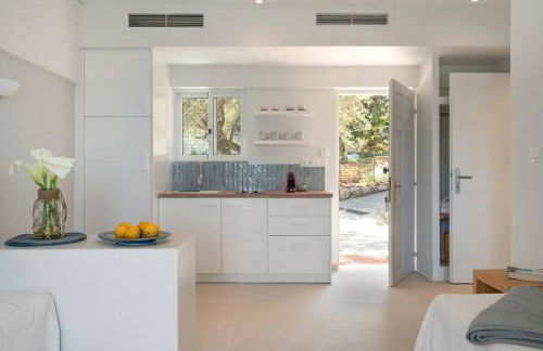 Myrto Homes Lefkada Agios Nikitas Greece - Photo 20