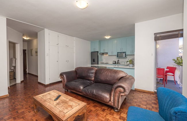 Centrally Located 2 Bedroom Apartment in Cape Town - Foto 12