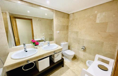 Marbella Dunas de Cabopino 2BR Apartment with private garden, swimingpool and parking - Magnolia Properties - Foto 18
