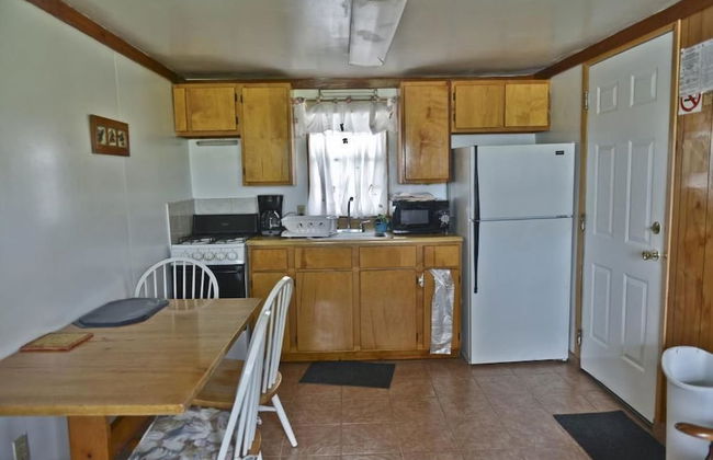 Lake Ida Beach Resort - Photo 7