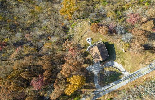 3BR Home w Hot Tub & Sunset Views Near SIUC - Foto 34