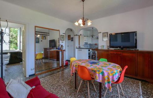 2 Bedroom Awesome Apartment In Terrile - Foto 9