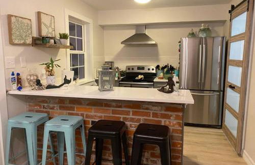 Beach Blanket Bungalow - A Wonderful townhome near the beach - Photo 6