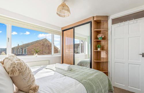 Spacious 4 Bed House in Exhall, Sleeps 7 - Foto 10