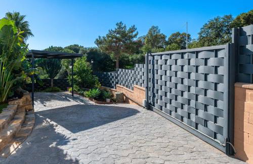 VACATION MARBELLA I Villa Azahar Retreat, Paradise for Golfers, Private Heated Pool, Close to the Best Beaches and High-end Restaurants - Photo 54