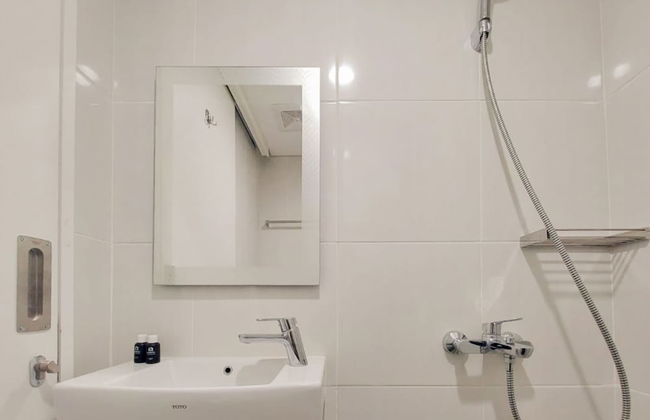 Scenic And Homey Studio Barsa City Apartment - Foto 9