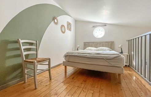 Awesome Home In Aramon With Outdoor Swimming Pool - Foto 18