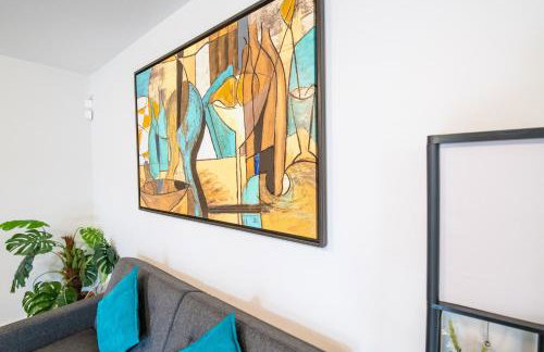 Spacious entire Apartment with Free Parking - Foto 6