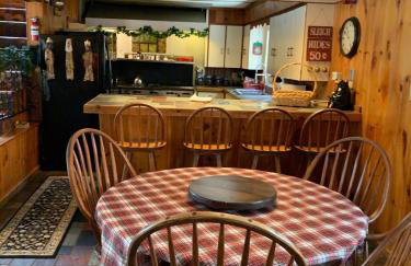 Mountain Retreat on Private Lake-Alderbrook Lodge - Foto 9