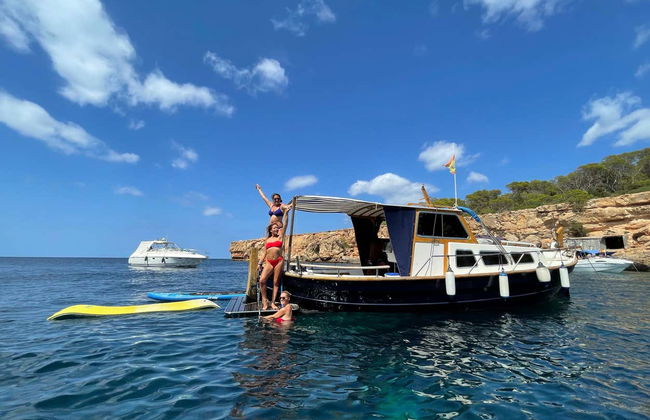 Passeio de barco privado por Cala Bassa e ilha Conejera - Foto 5