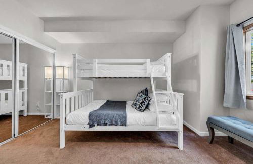 2BDR Condo - Three Minutes to Olympic Valley! - Foto 23