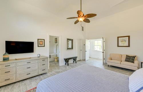 Distinctive Hamptons Home with Pool Near Bay, Ocean - Foto 14