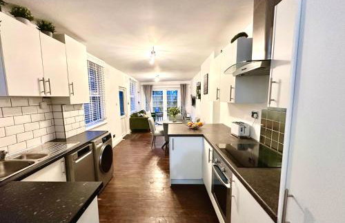 Amazing location 20 min to center - Foto 9