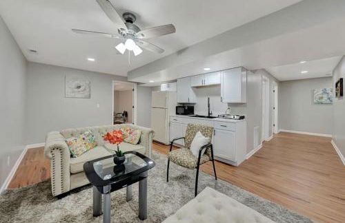 Massive 6 bedroom in a great area - Foto 45