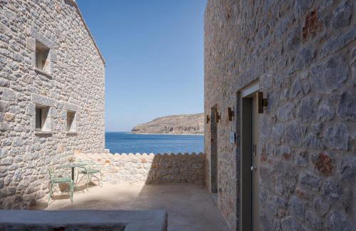 Yerma Suites Limeni - Photo 44