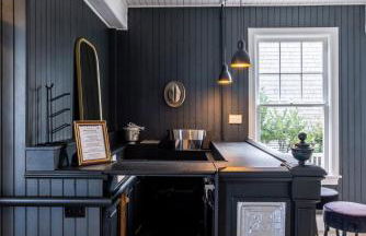 The Capone House-Historic Bayfront Home w/hot tub - Foto 9