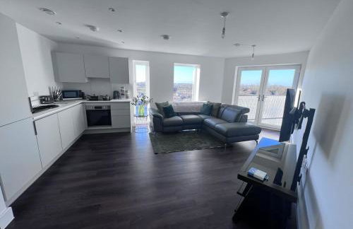 Spacious modern apartment near Bicester Village - Photo 4